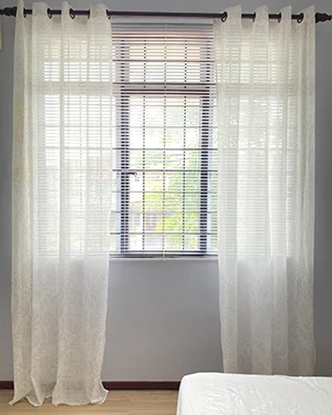 Thumb Cortinas e Persianas